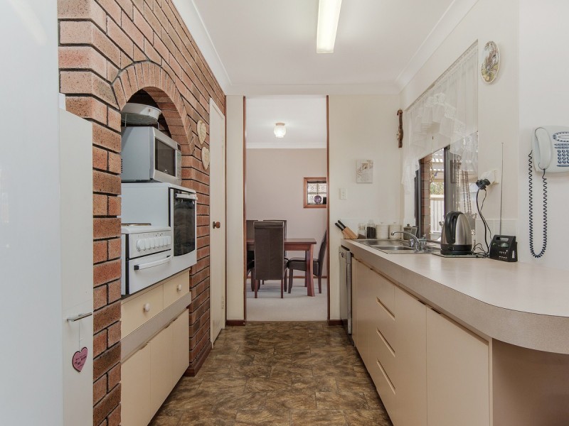 5 Compass Place, Waikiki WA 6169