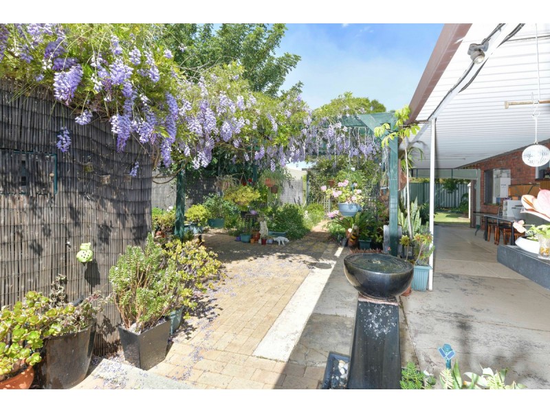 2A Northmoor Road, Eden Hill WA 6054