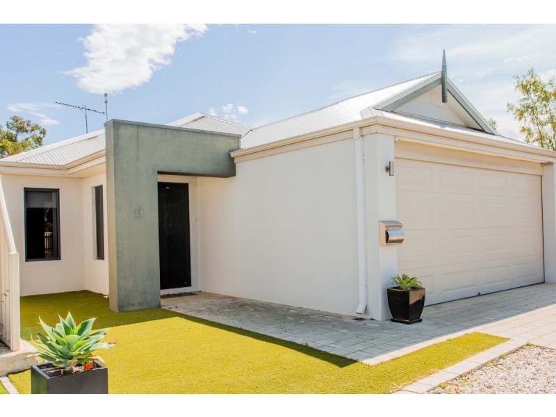 11 Atley Pass, Carramar WA 6031