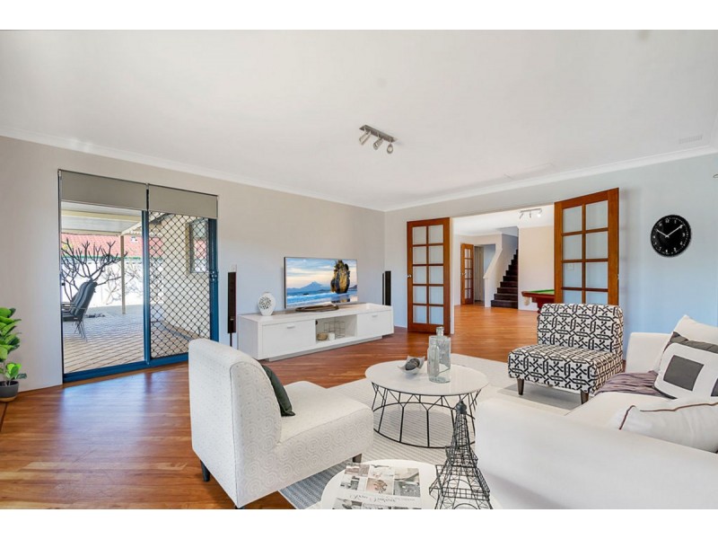 51 East Road, Hocking WA 6065