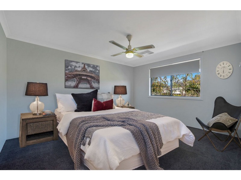 51 East Road, Hocking WA 6065