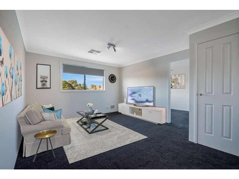 51 East Road, Hocking WA 6065