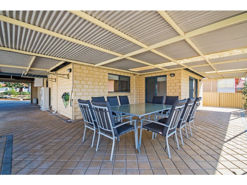 51 East Road, Hocking WA 6065