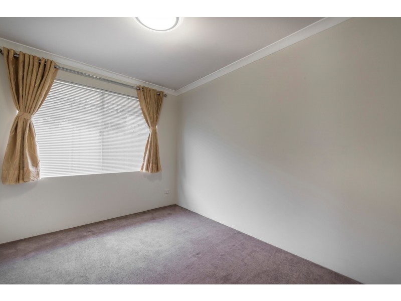 31 Keyham Street, Bertram WA 6167