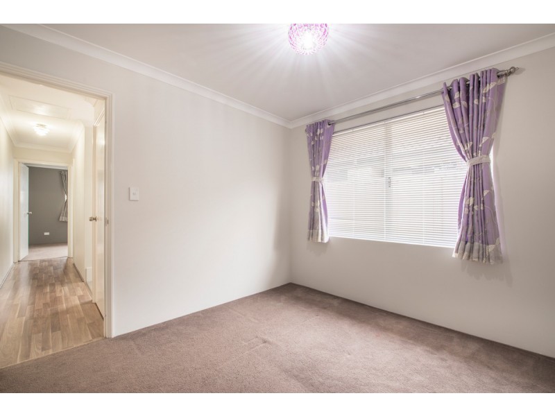 31 Keyham Street, Bertram WA 6167