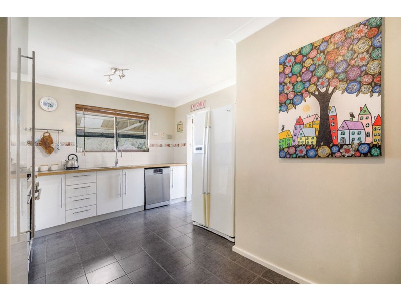 16 Goolema Place, Wanneroo WA 6065