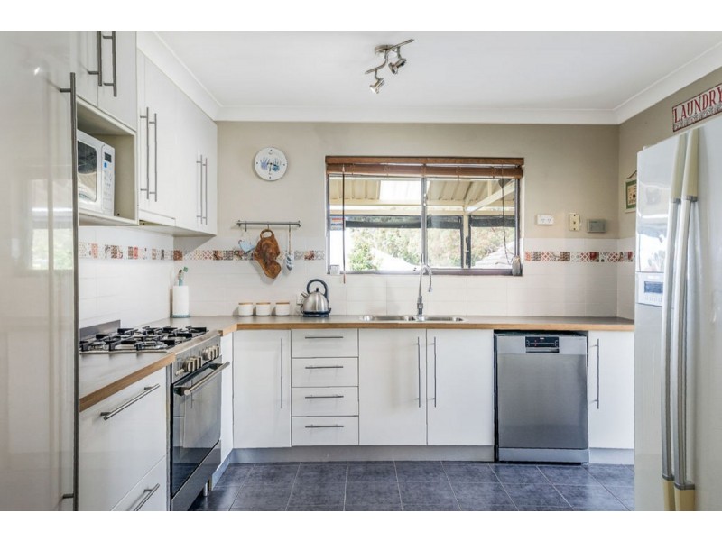 16 Goolema Place, Wanneroo WA 6065