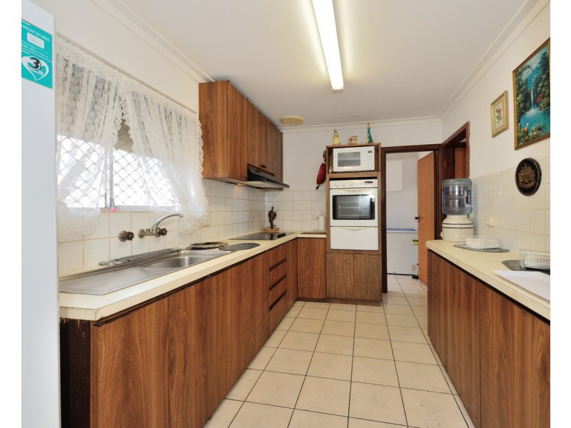 89 Sicklemore Road, Parmelia WA 6167