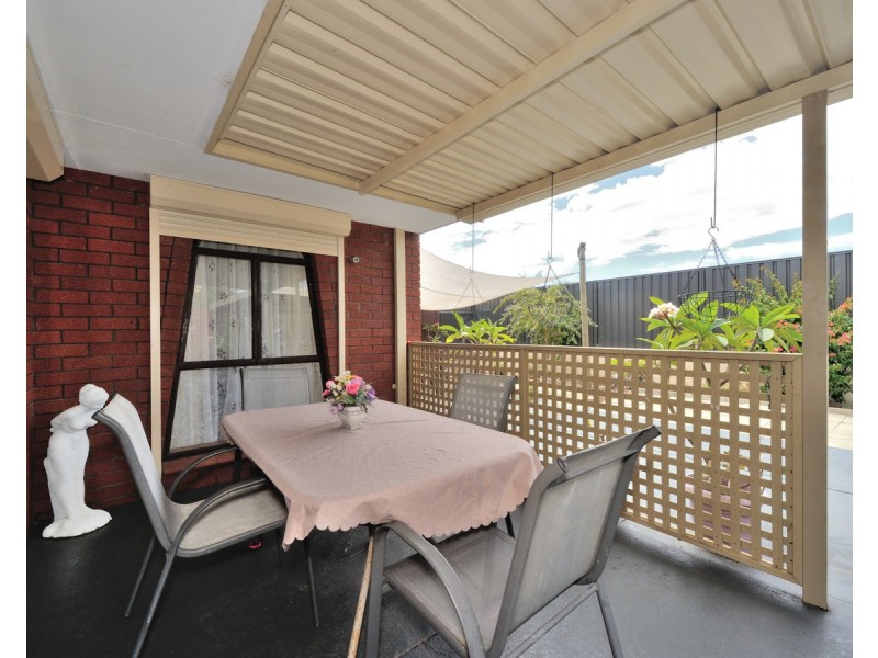 89 Sicklemore Road, Parmelia WA 6167