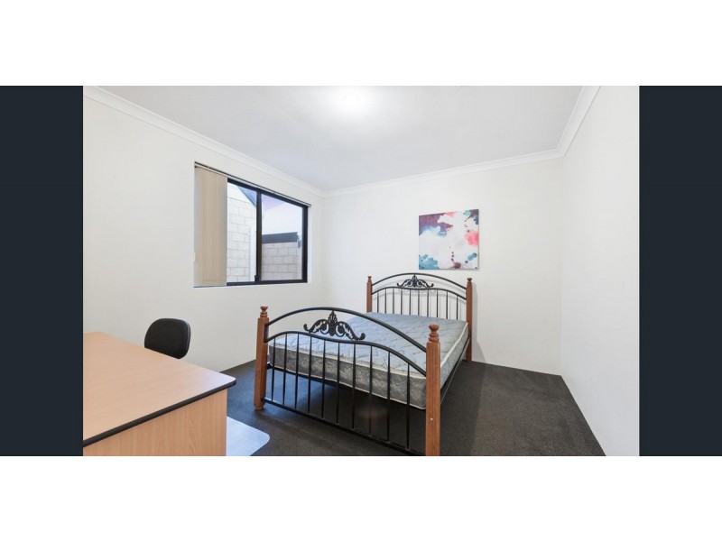 61 Lakeside Drive, Joondalup WA 6027