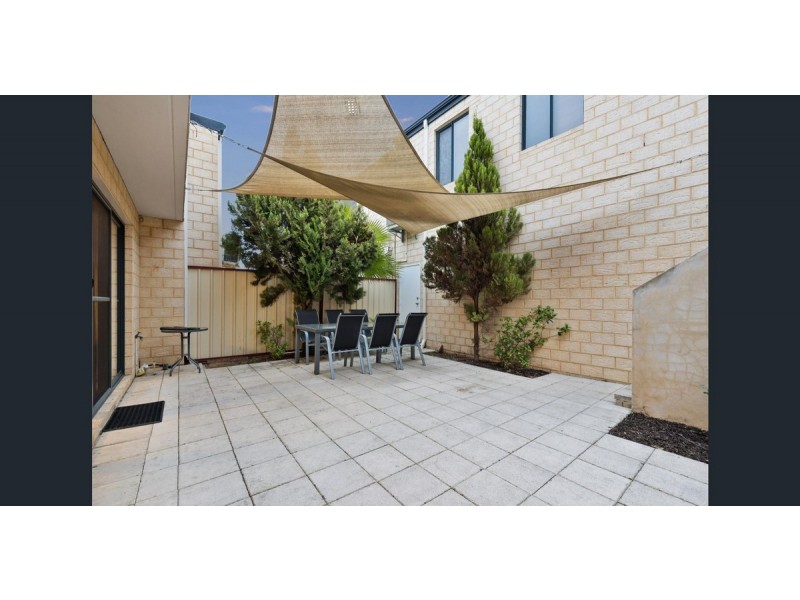 61 Lakeside Drive, Joondalup WA 6027