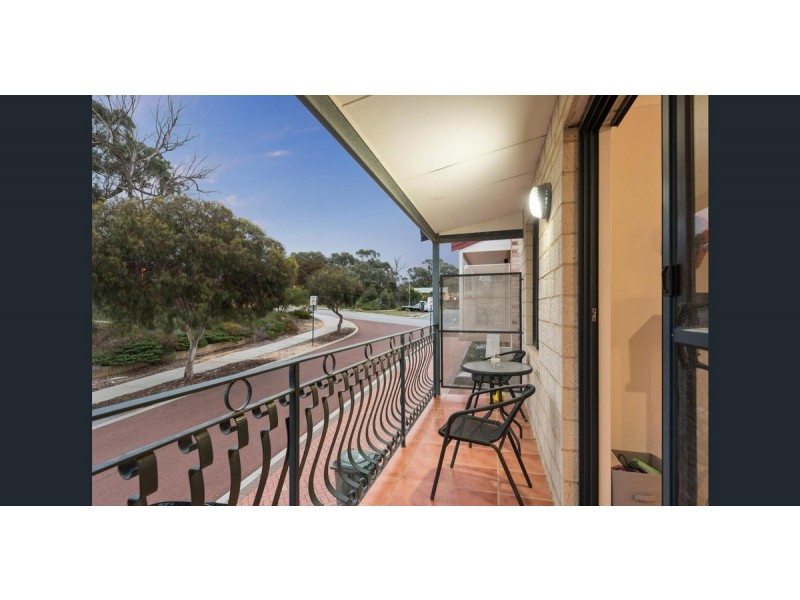 61 Lakeside Drive, Joondalup WA 6027