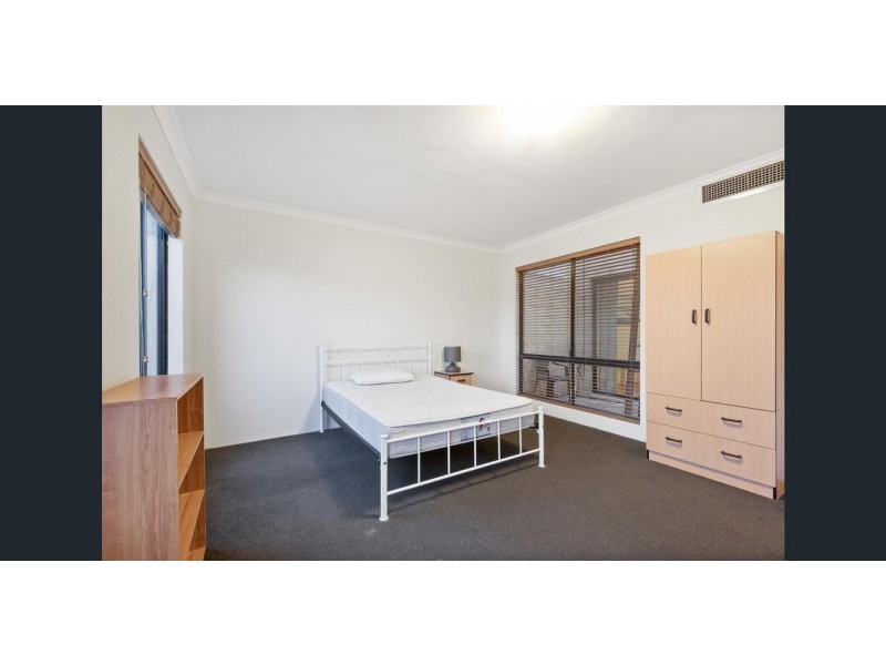 61 Lakeside Drive, Joondalup WA 6027