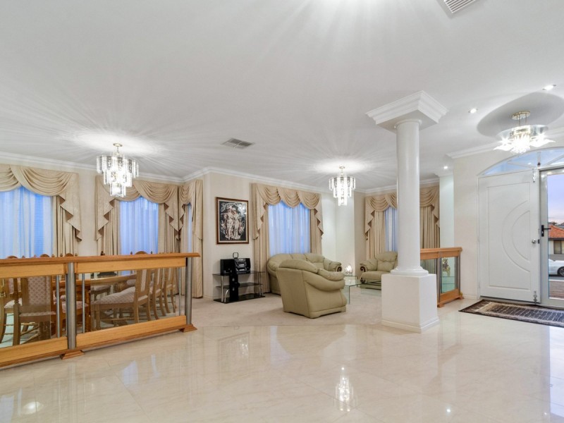 5 Bonfield Drive, Landsdale WA 6065