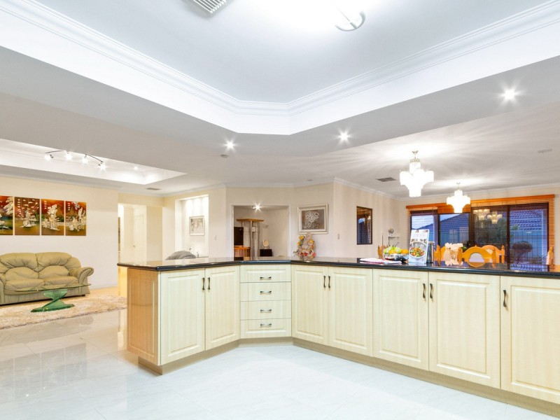 5 Bonfield Drive, Landsdale WA 6065