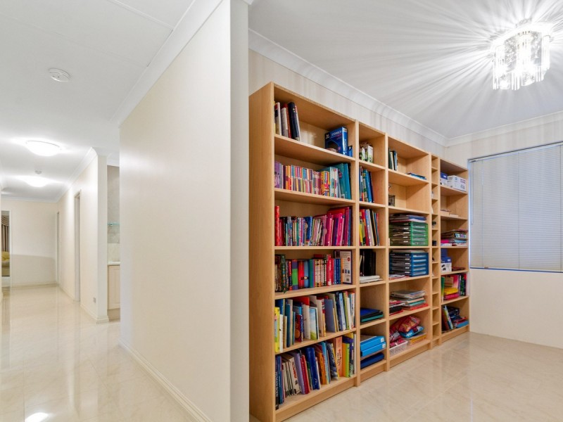 5 Bonfield Drive, Landsdale WA 6065