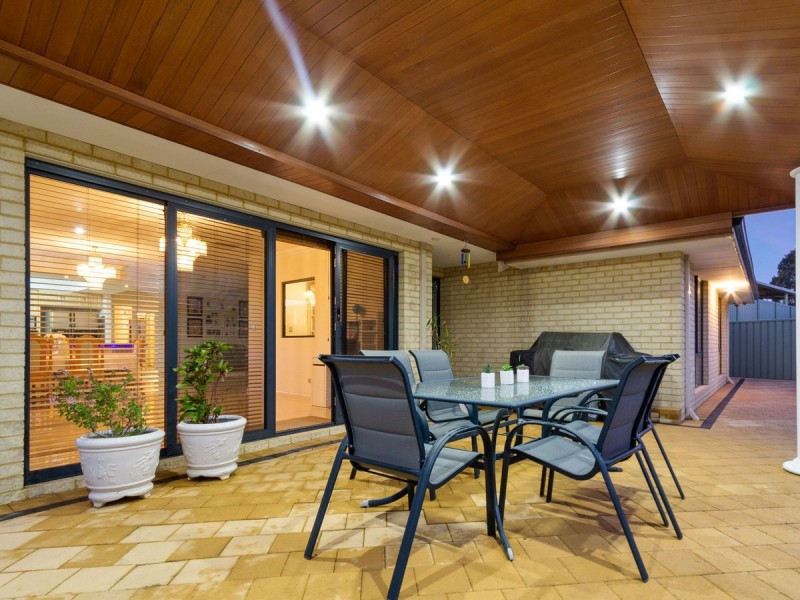 5 Bonfield Drive, Landsdale WA 6065