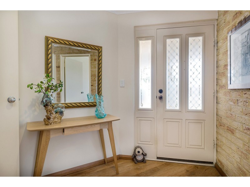 99 Burnett Avenue, Leeming WA 6149