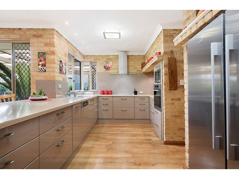 99 Burnett Avenue, Leeming WA 6149