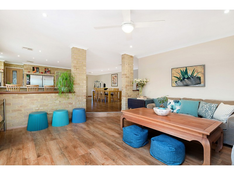 99 Burnett Avenue, Leeming WA 6149