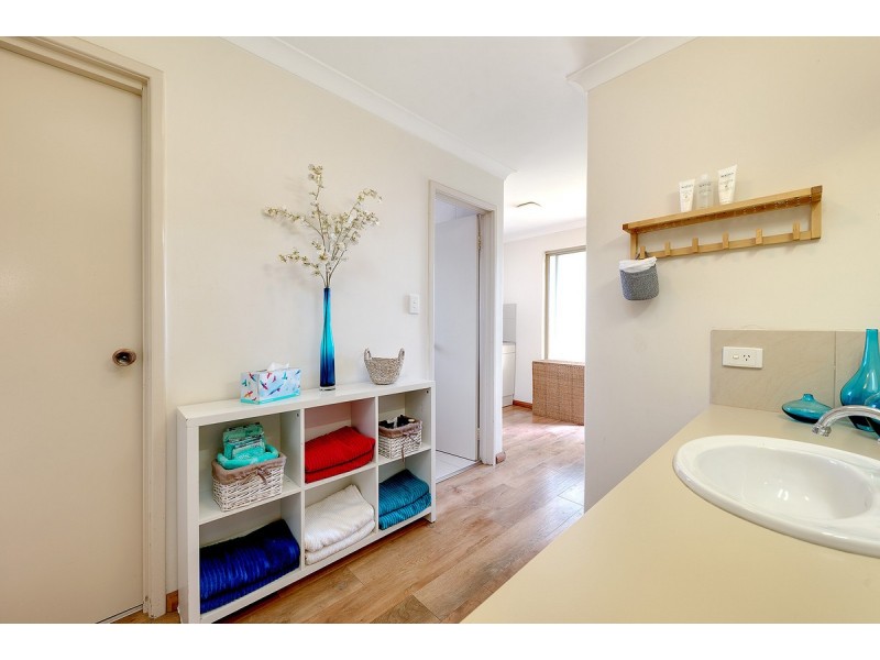 99 Burnett Avenue, Leeming WA 6149