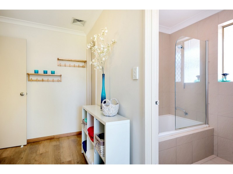 99 Burnett Avenue, Leeming WA 6149