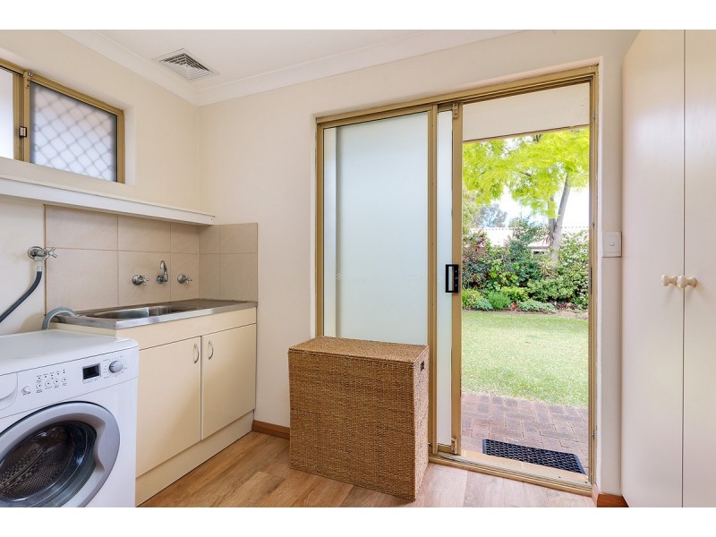 99 Burnett Avenue, Leeming WA 6149