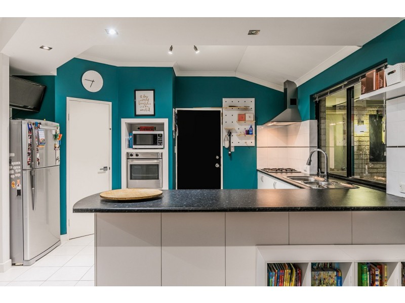 10 Yelka Way, Bertram WA 6167