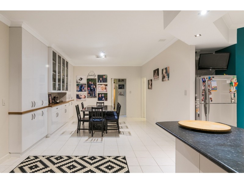 10 Yelka Way, Bertram WA 6167