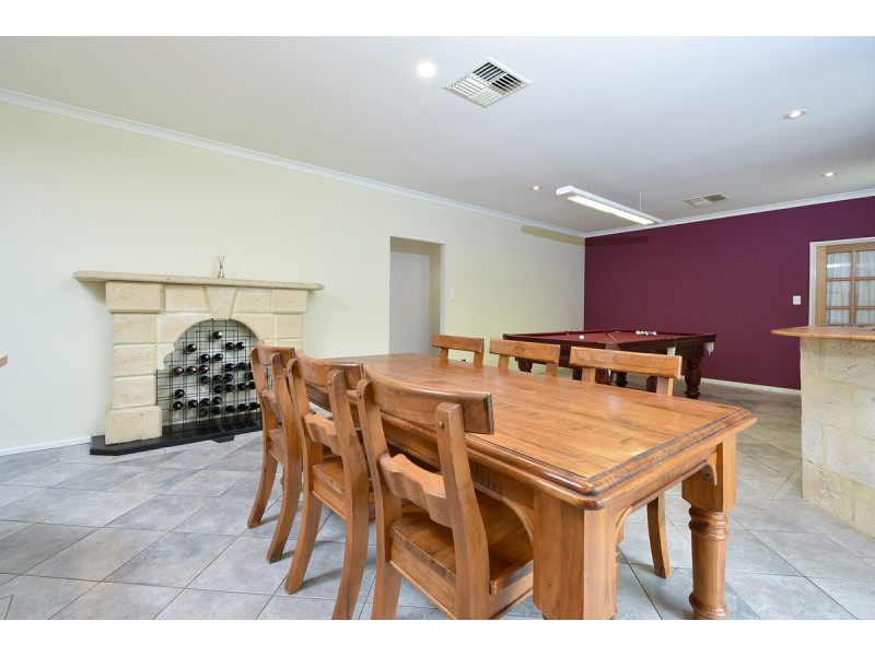 9 Urquhart Way, Hocking WA 6065