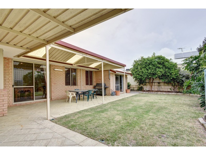 9 Urquhart Way, Hocking WA 6065