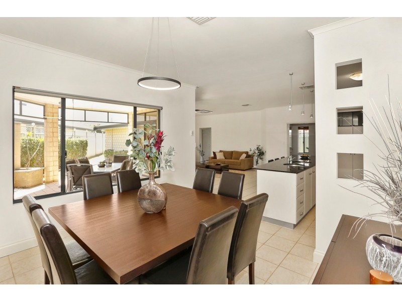 11 Heliconia Turn, Stirling WA 6021