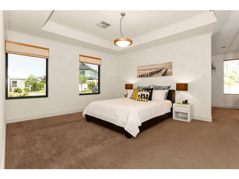 11 Heliconia Turn, Stirling WA 6021