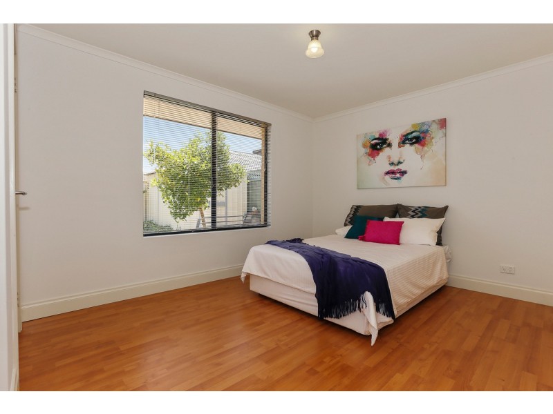 11 Heliconia Turn, Stirling WA 6021