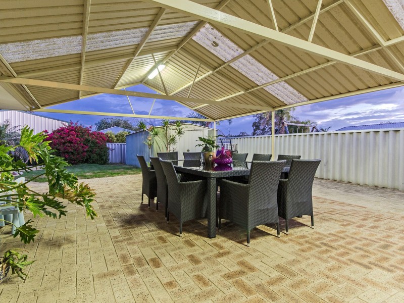 15 Dior Place, Greenfields WA 6210