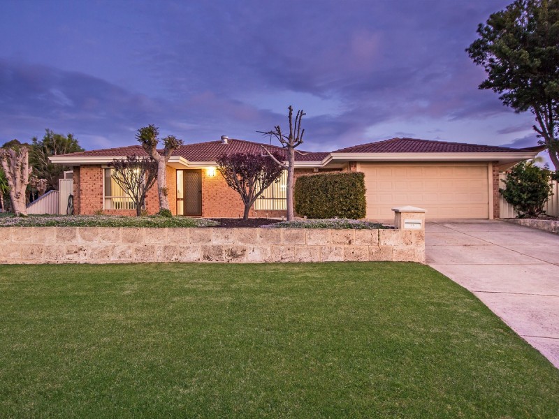 15 Dior Place, Greenfields WA 6210