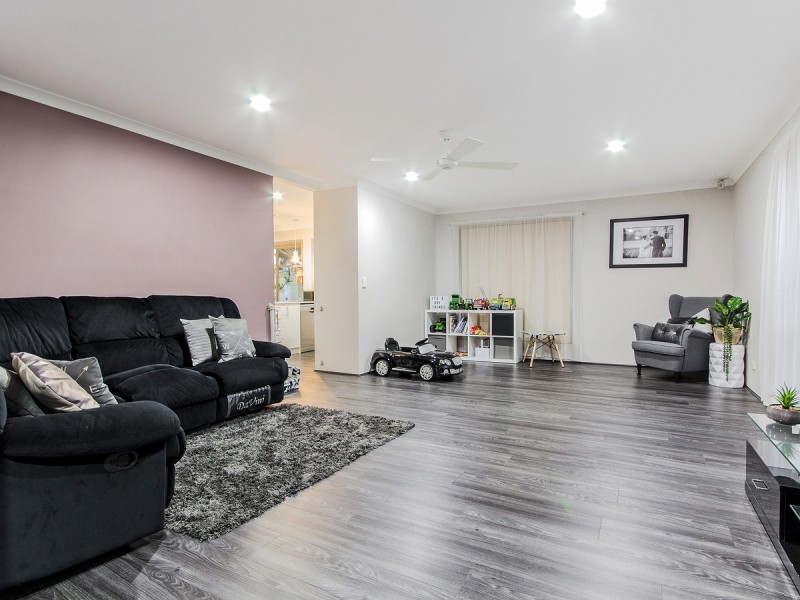 15 Dior Place, Greenfields WA 6210