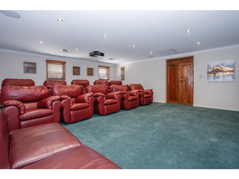 254 Hale Road, Woodlands WA 6018