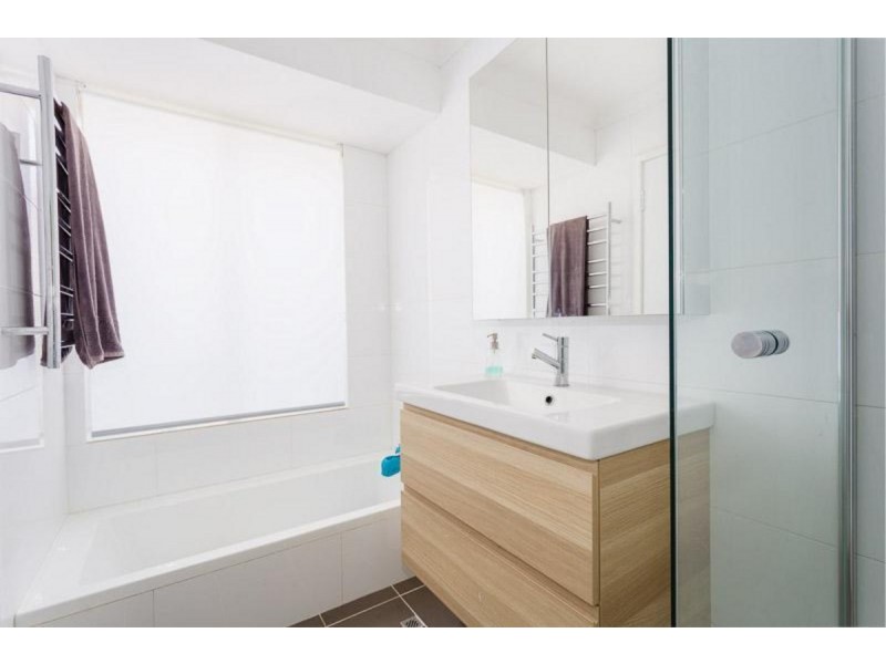 9 Grassbird Loop, Yangebup WA 6164