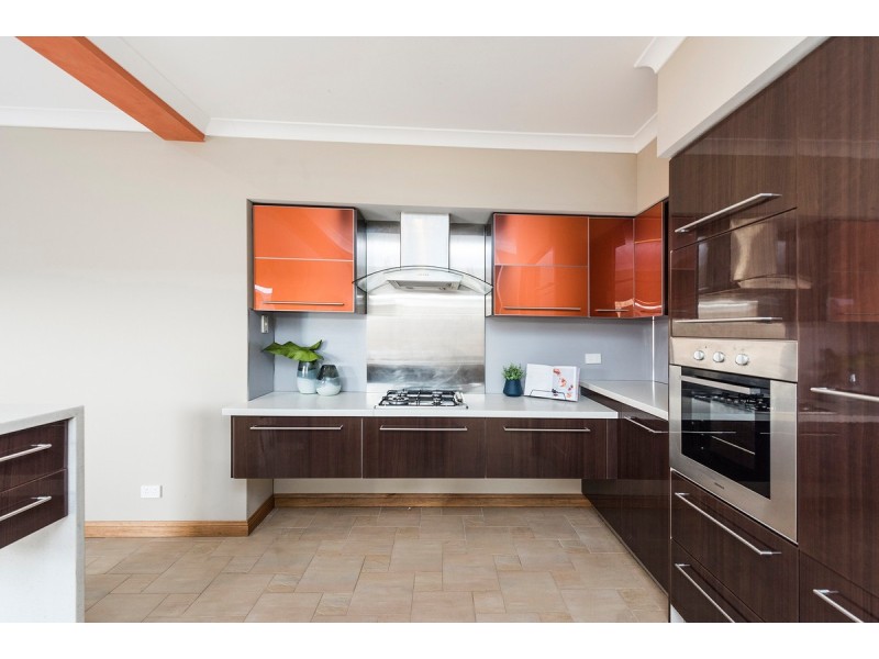 25 Bundaleer Avenue, Ellenbrook WA 6069