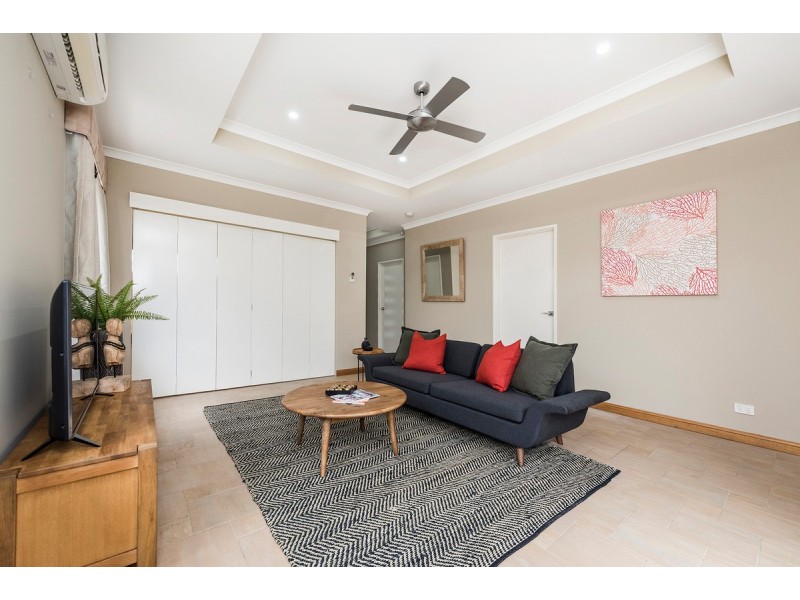 25 Bundaleer Avenue, Ellenbrook WA 6069