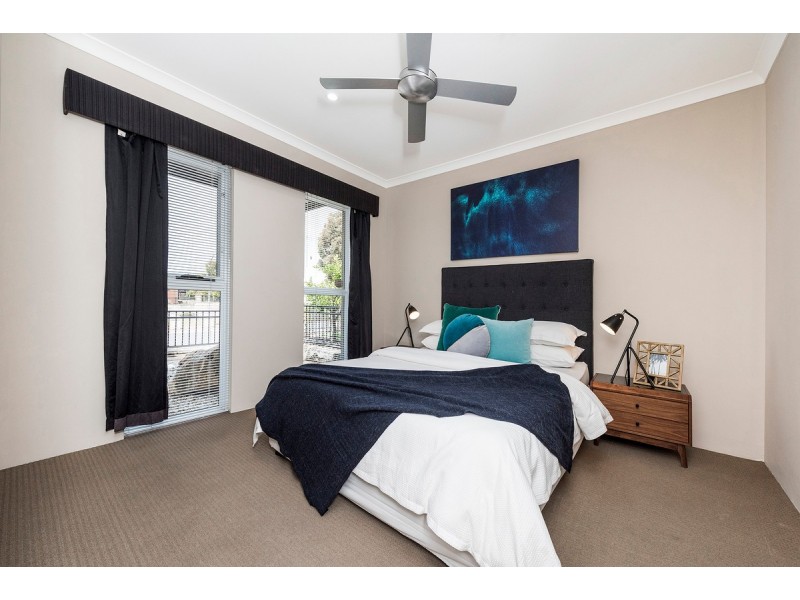 25 Bundaleer Avenue, Ellenbrook WA 6069