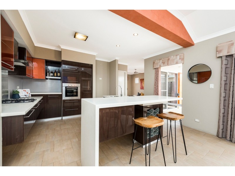 25 Bundaleer Avenue, Ellenbrook WA 6069