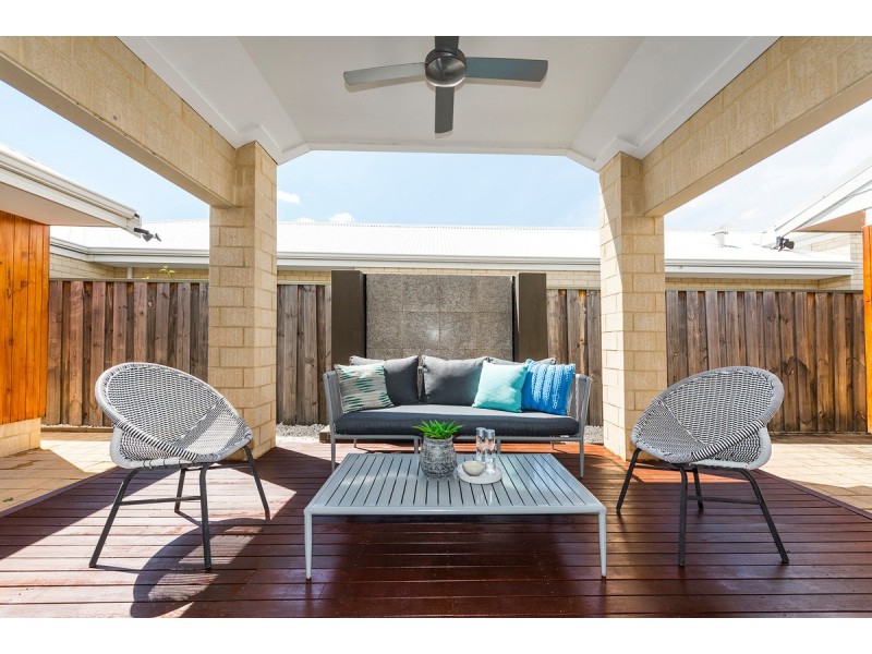 25 Bundaleer Avenue, Ellenbrook WA 6069