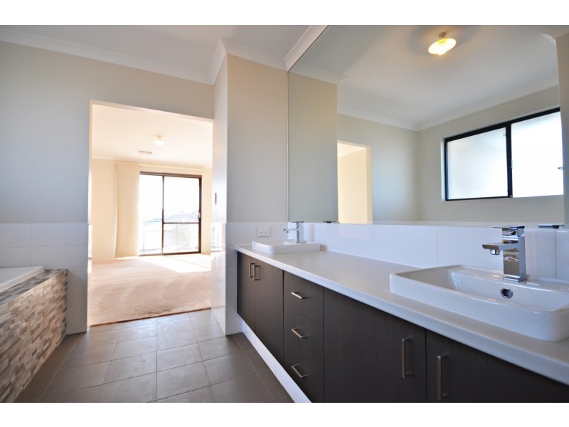 44 Hillsborough Avenue, Baldivis WA 6171