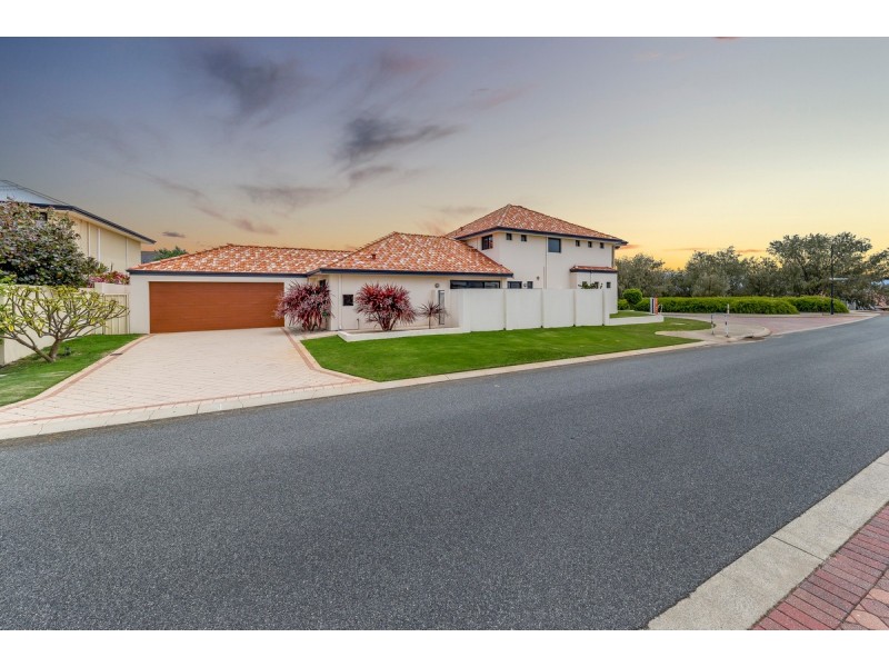 1 Mainsail Parkway, Wannanup WA 6210