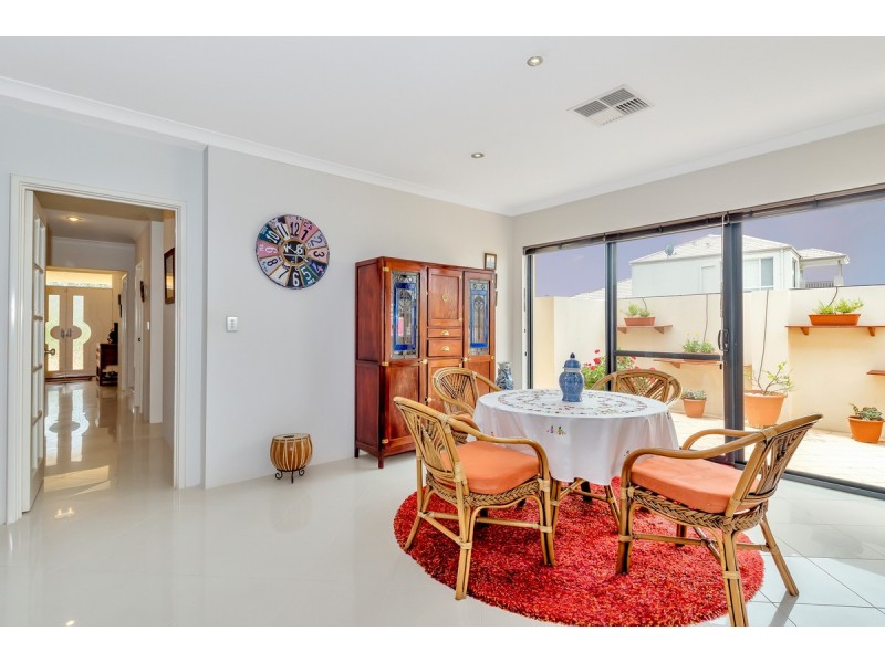 1 Mainsail Parkway, Wannanup WA 6210