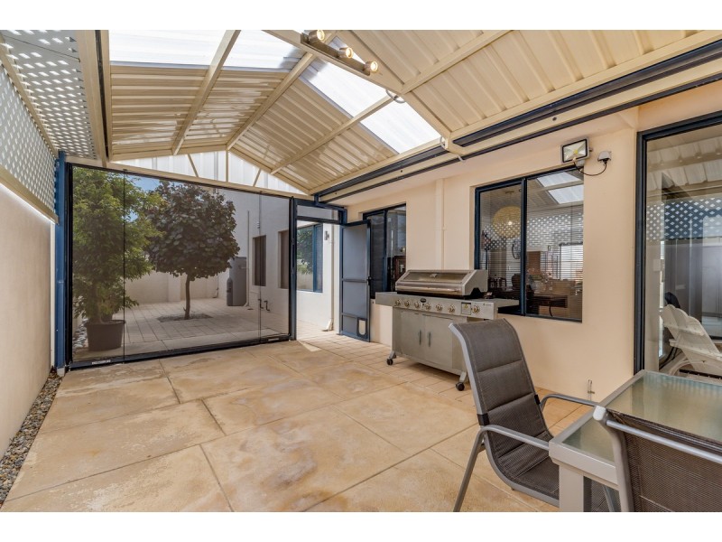 1 Mainsail Parkway, Wannanup WA 6210