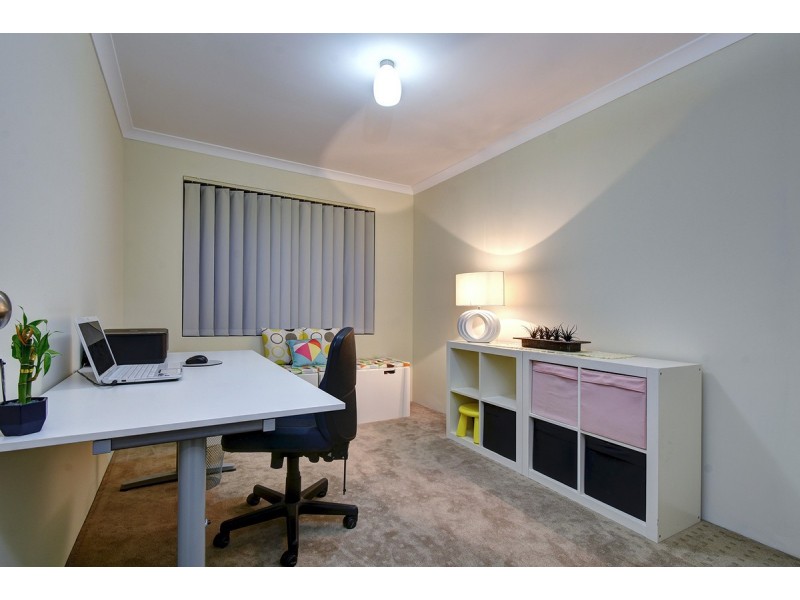 73 Joseph Banks Boulevard, Banksia Grove WA 6031