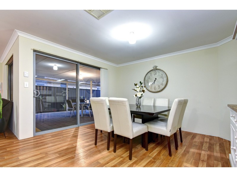 73 Joseph Banks Boulevard, Banksia Grove WA 6031